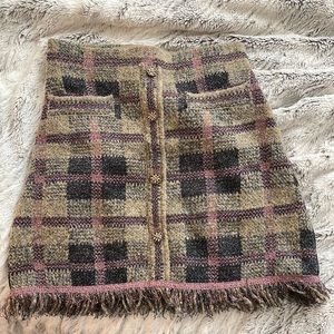 Zara Tweed skirt 🖤
